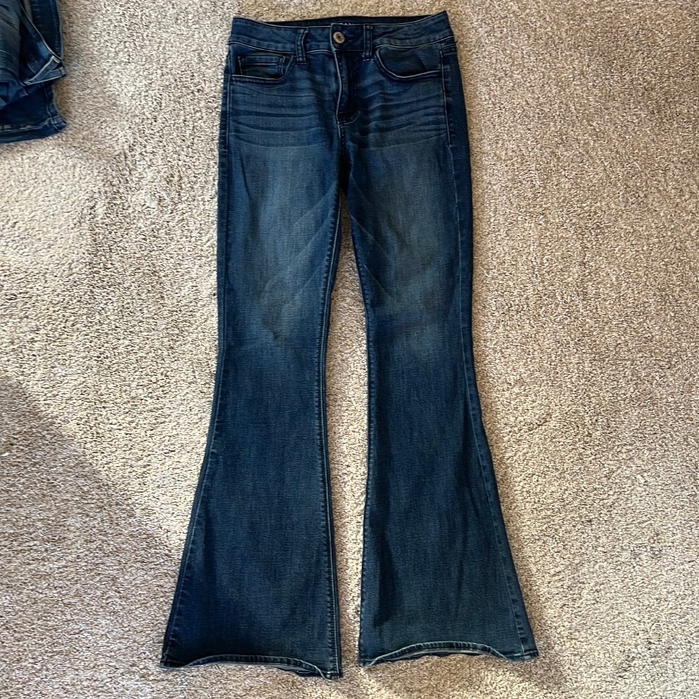 American Eagle Outfitters Hi-Rise, boot cut jeans. Size 4